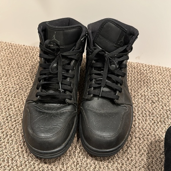 Jordan 1 all black - Picture 5 of 5